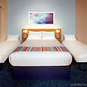 *** Hotel Travelodge Airport Reino Unido